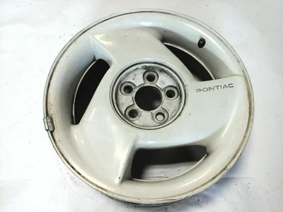 96 97 98 GRAND AM WHEEL 16X6 ALUMINUM 3 SPOKE 1274306 - Image 1 of 4