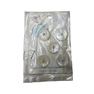 Vintage LuckyDay Carded Ocean Pearl Buttons 1 Cards 5 Buttons Style 25 Size 30 - Image 1 of 4