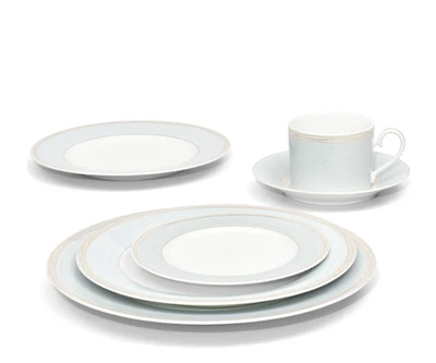 Noritake Linen Road 4-Piece Place Dinnerware Setting in White - Image 1 of 4