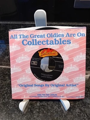 Chuck Berry  - Reelin & Rockin 7 in. single on Collectables Records Col 3405 - Image 1 of 4