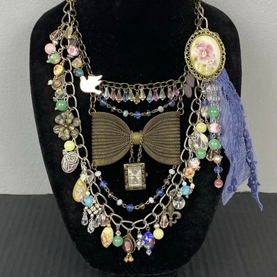 Romántico Coqueta Collar Dijes Cuentas Vidrio 16" a 20" Reciclado Hecho a Mano Foto 1 de 4