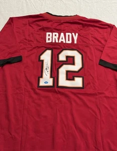 Tom Brady Tampa Bay Buccaneers Signed Football Jersey with COA - Picture 1 of 8