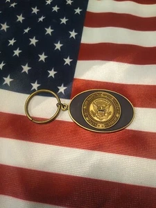 Donald Trump Presidential Seal Keychain - Picture 1 of 3
