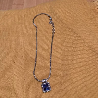 Colar Brighton Regina roxo aposentado descontinuado - Imagem 1 de 4