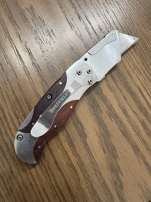 Vintage Sheffield WOOD HANDLE FOLDING POCKET RAZOR KNIFE REPLACEABLE Blade - Image 1 of 4