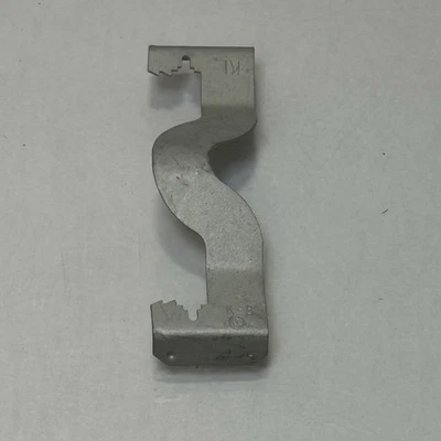 Cantidad 15 Nvent Caddy K8 Kon Clip 1/2 EMT Conducto a 1/4" y Brida de Varilla Más Pequeña Foto 1 de 4