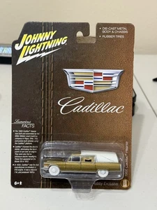 Chase Johnny Lightning 1:64 1966 Cadillac Hearse Hobby Exclusive Gold Limited - Picture 1 of 10