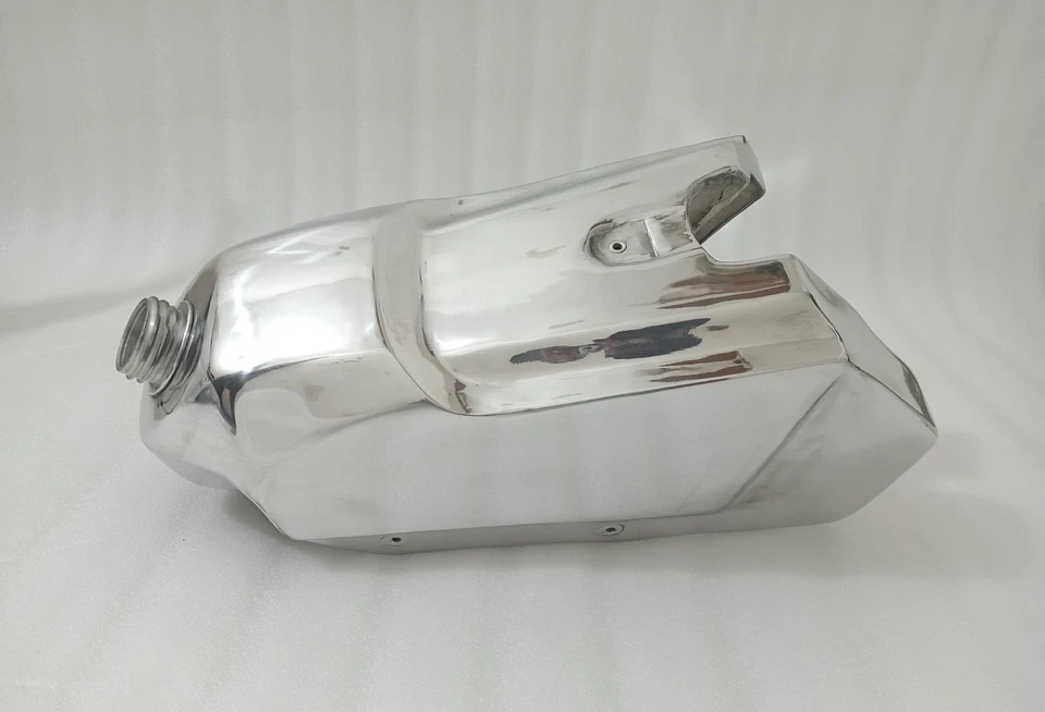 Tanque de gasolina Kawasaki KX125 KX 125 1988-89 aleación de aluminio pulido Foto 1 de 4