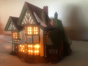 Casa iluminada pueblo de Navidad Hembleton Pewterer Dept 56 Dickens 58009 - Imagen 1 de 4