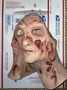 Brand New - Nightmare on Elm Street 4 Dream Master Mask Trick or Treat Studios - Picture 1 of 4