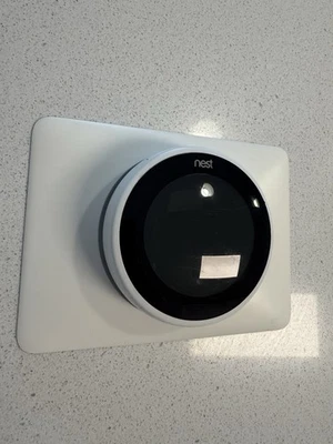 Google Nest 3rd Generation Learning Thermostat w/Base White - Image 1 of 4