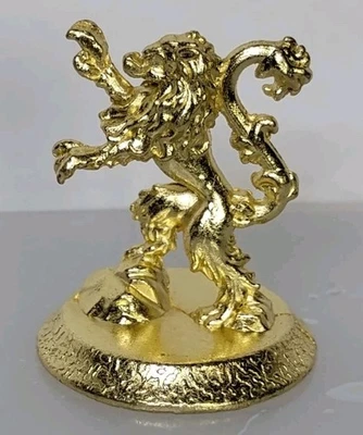 Monopoly House of the Dragon House Lannister Golden Token pieza de repuesto Foto 1 de 4