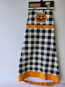 Peanuts - Snoopy In A Pumpkin Halloween Apron Size OS NWT - Picture 1 of 7