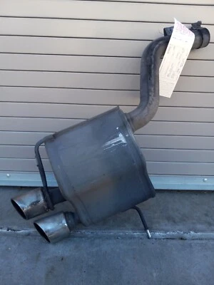 Silenciador de escape trasero izquierdo Maserati GranTurismo 2008-2019 OEM #204645 Foto 1 de 4