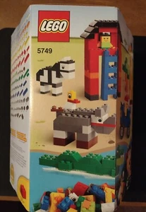 LEGO 5749 Creative Building Kit 650 pieces Building Toy NEW - Picture 1 of 2