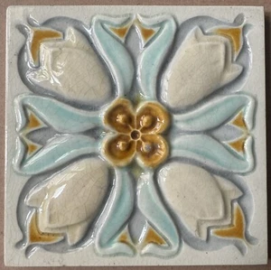 ANTIQUE HEMIXEM BELGIUM - MAJOLICA TILE C1900 - Picture 1 of 4
