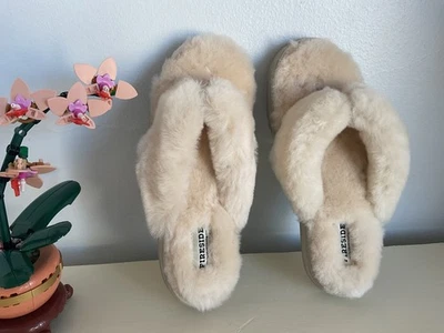 Zapatilla para mujer Fireside Dearfoams castaño rojizo genuina de piel de oveja talla 9 marfil Foto 1 de 4