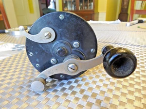 Carrete de pesca vintage Ocean City Jones Beach 250 yardas FUNCIONA - Imagen 1 de 4