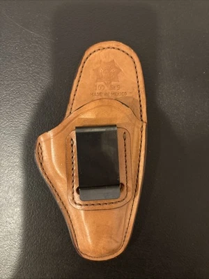 Bianchi-Gunleather Model 100-Holster - Size 9 - Tan - RH  For .32/.380 Auto - Image 1 of 2