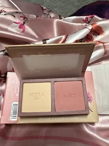 BENEFIT Hoola Secret Oasis Hoola Lite Matte Bronzer & Willa Blush Duo - Picture 1 of 9
