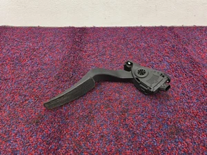 DODGE CHARGER SRT8 07-23 OEM GAS THROTTLE FOOT LEVER PEDAL ACCELERATOR - Picture 1 of 3