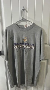 Minnesota Vikings NFL Apparel Men's T-Shirt Size XL NWT Has A Signature On It - Picture 1 of 5