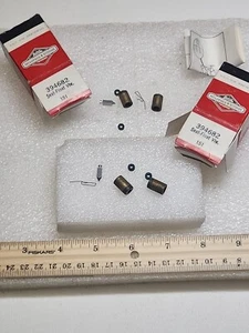Briggs & Stratton 394682 Seat Float Valve Oem NOS NIB Lot Of 2 As Pictured - Picture 1 of 4