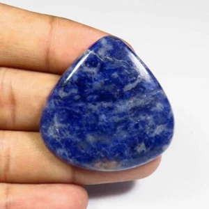 Cabinas de sodalita azul 35x35 mm sodalita natural 45 quilates corazón piedra preciosa lisa SL-88 - Imagen 1 de 9