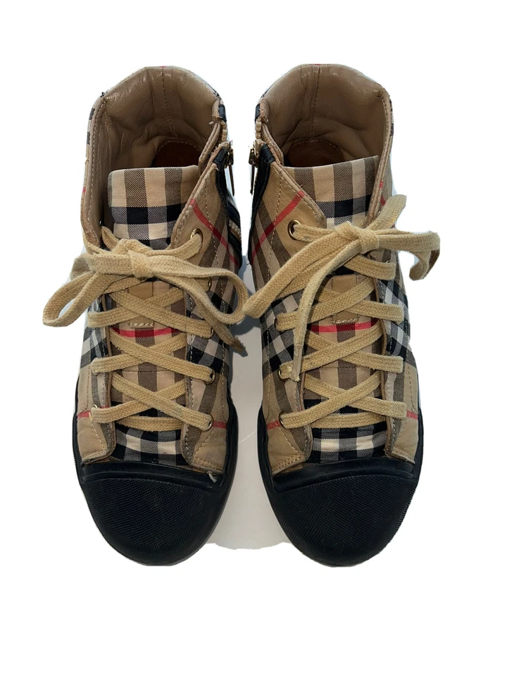 Burberry мальчиков обувь 33 или 1,5-2 США высоты верхний кроссовок подлинный - Изображение 1 из 4
