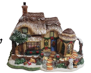 THE CHRISTMAS SHOP lighted 8" high Limited Edition by O'well - Picture 1 of 1