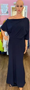 Vestido de crepé de un hombro azul marino Betsy & Adam talla:10 - Imagen 1 de 2