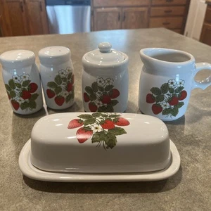 Vintage McCoy Pottery, Strawberry Fields Creamer, Sugar, Butter Dish w/lid, S&P - Picture 1 of 11