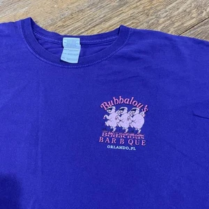 Maglietta Bubbalou’s Bodacious BBQ Restaurant Orlando FL Dancing Pigs 2XL viola - Foto 1 di 9