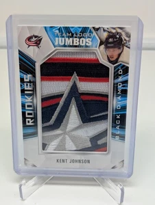 2022-23 Black Diamond #RTL-KJ Team Logo Jumbos Rookie Kent Johnson Blue Jackets - Picture 1 of 2