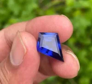 AAA + natürlicher Ceylon 9,2 kt + blauer Saphir lose ausgefallener Schliff zertifizierter Edelstein - Bild 1 von 6