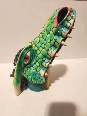 ESCULTURA ARTÍSTICA CABEZA DE DRAGÓN JR 1999.  Foto 1 de 4