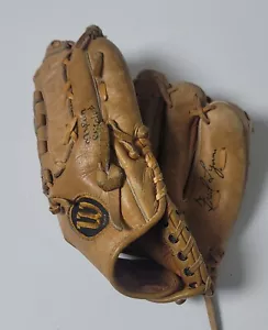 Vintage Wilson Leather Fred Lynn A2161 Right Hand Throw Baseball Glove - Picture 1 of 8