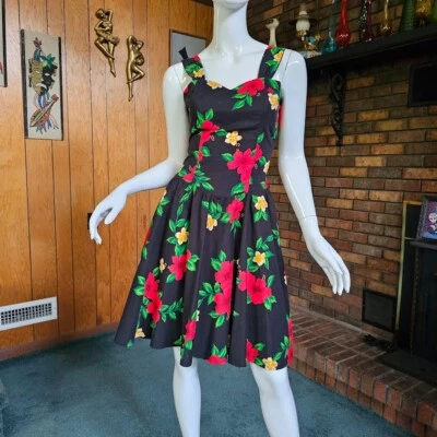 Vtg 80s Hawaiian Black Royal Creations Smocked Red Hibiscus Circle Sun Dress M - Image 1 of 4