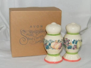 New . Avon Sweet Country Harvest Salt & Pepper Shakers w/ Floral & Fruit Design - Picture 1 of 5