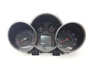 2011-2014 CHEVY CRUZE Speedometer Instrument Gauge Cluster 1.8 AUTO 199,846 - Picture 1 of 12