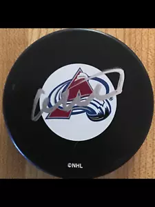 DALE HUNTER SIGNED COLORADO AVALANCHE HOCKEY PUCK w/ COA - Picture 1 of 1