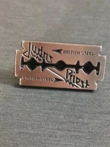 JUDAS PRIEST RAZOR BRITISH STEEL Pin Badge Patch Neu Hochwertiges Schmerzmittel  - Bild 1 von 8