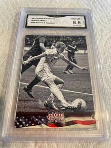 HEATHER MITTS SOCCER 2012 PANINI AMERICANA HEROES & LEGENDS # 95 CLASSIFICATO 8.5 L@@K - Foto 1 di 2