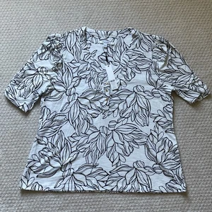 CHICO’S COTTON SLUB SHIRRED HENLEY TEE TOP SS KNIT BLACK WHITE SZ 2 (LG) FLORAL - Picture 1 of 7
