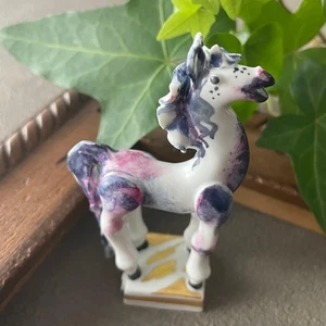 Meissen Mini Zodiaco Cavallo Viola Statuina Elegante Graziosa Formale Lusso Giappone - Foto 1 di 10