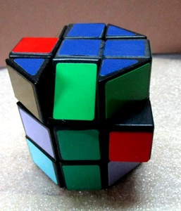 Juguete Puzzle Twist Cube Años 80 MARAVILLOSO ROMPECABEZAS Rubicks Rubix Cube En Caja - Imagen 1 de 3