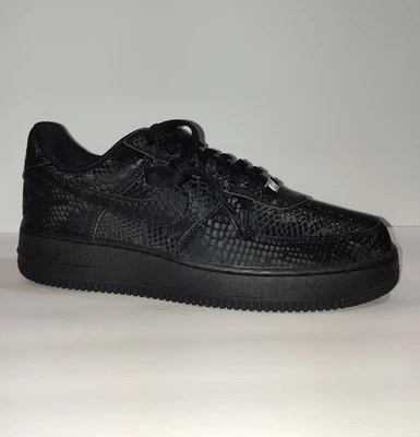 Kobe Bryant Nike Air Force 1 Low Top Triple Black Mens Size 9 Limited Edition 8K - Image 1 of 4