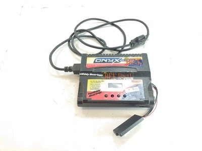 DuraTrax Onyx 235 AC/DC LiPo/NiMH Battery Balance Charger (4S/8A/50W) - Image 1 of 4