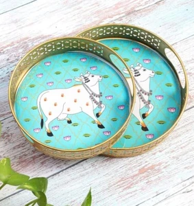 Set Of Exquisite Round Metal Trays With Pichwai Art, Nandi Cow Design Home Decor - Picture 1 of 6