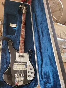 Rickenbacker Bass 4003 Rick-o-sound Slightly Used With Original Case And Key. - Picture 1 of 1